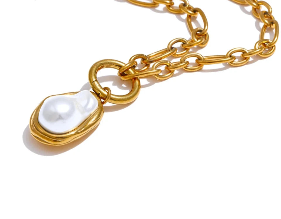 Baroque Pearl Necklace